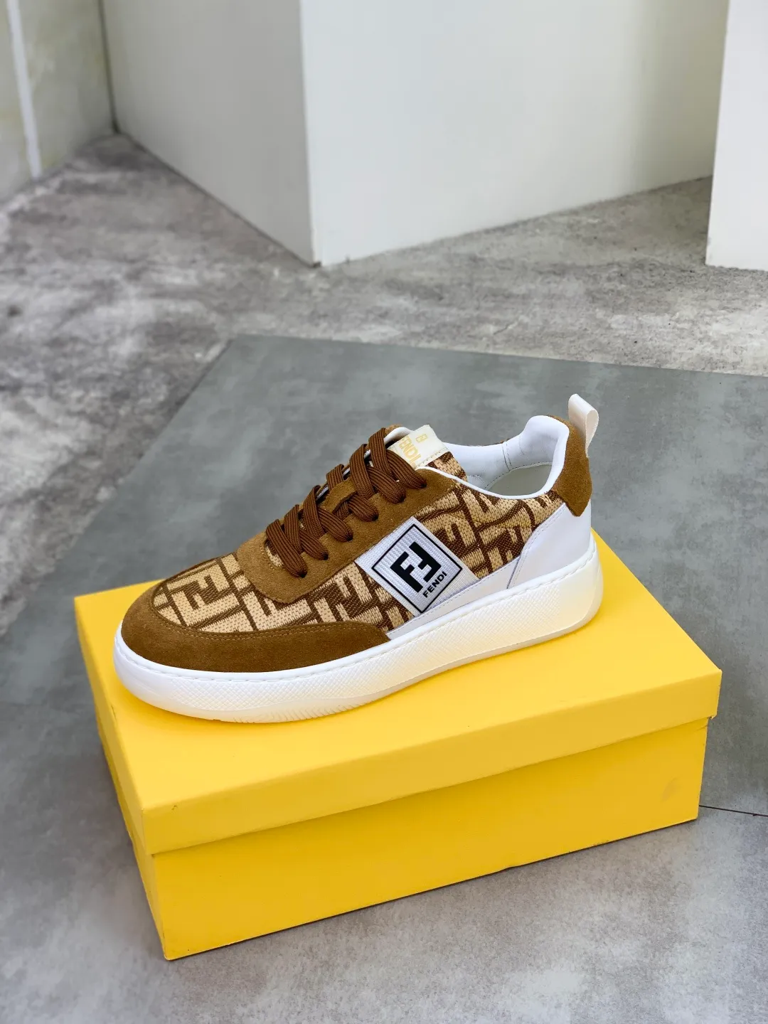 ​Men's shoes 💰P420💰[New style] Little Monster 🆘 New FENDI (Fendi) New style 🕶️🕶️Simple routing effect, showing an elegant and cool driving shoe 🎬Using imported calfskin + first-layer pigskin lining🐂Excellent material🎬Detailed workmanship 🤗Comfortable foot feel➰➰. ​Pair it with any outfit to show your taste and temperament, low-key luxury ♻️Design ​simple and elegant ​noble and fashionable 🍃​Very loved and favored by trendy men 💓❤️size: 38-44 (45 customized) 3️⃣colors available